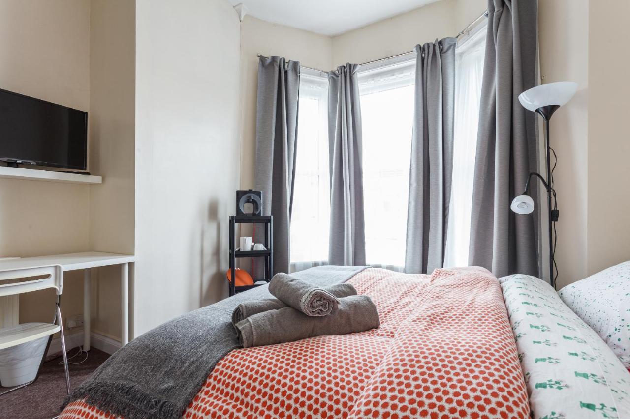 Shirley House 1, Guest House, Self Catering, Self Check In With Smart Locks, Use Of Fully Equipped Kitchen, Walking Distance To Southampton Central, Excellent Transport Links, Ideal For Longer Stays Zewnętrze zdjęcie
