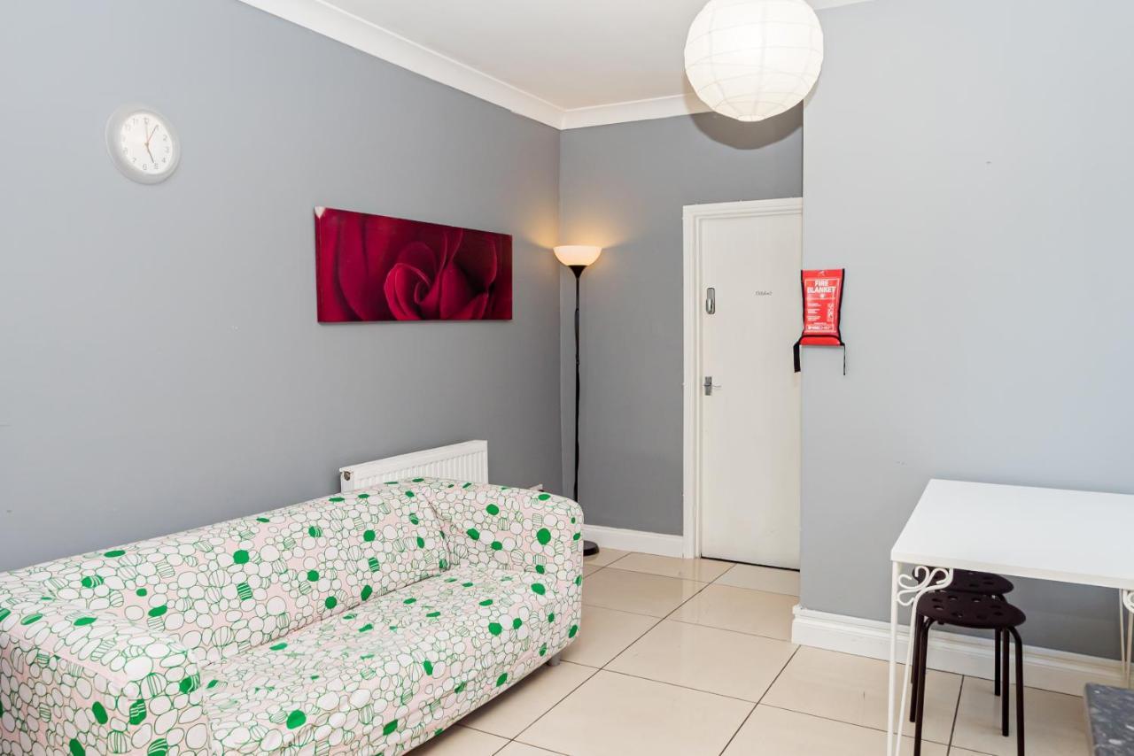 Shirley House 1, Guest House, Self Catering, Self Check In With Smart Locks, Use Of Fully Equipped Kitchen, Walking Distance To Southampton Central, Excellent Transport Links, Ideal For Longer Stays Zewnętrze zdjęcie
