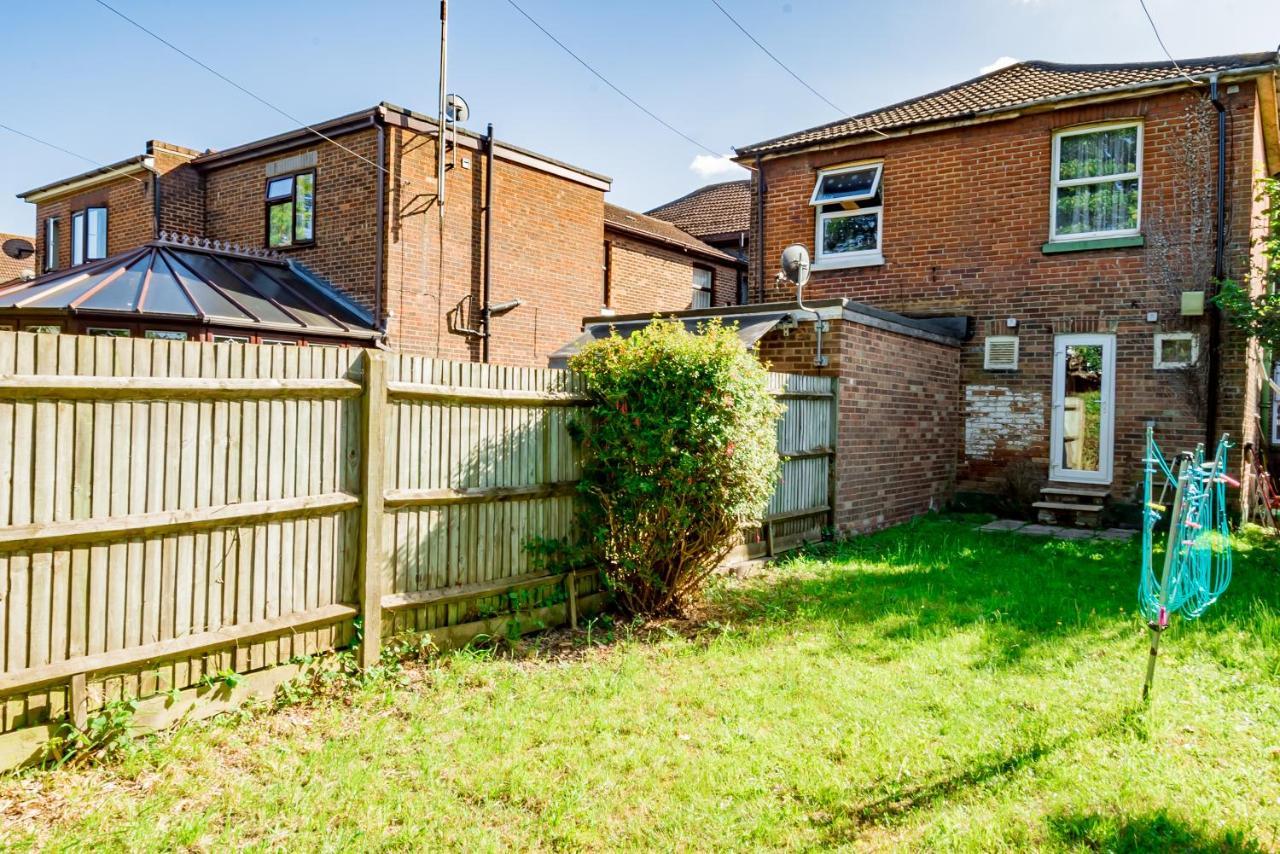 Shirley House 1, Guest House, Self Catering, Self Check In With Smart Locks, Use Of Fully Equipped Kitchen, Walking Distance To Southampton Central, Excellent Transport Links, Ideal For Longer Stays Zewnętrze zdjęcie