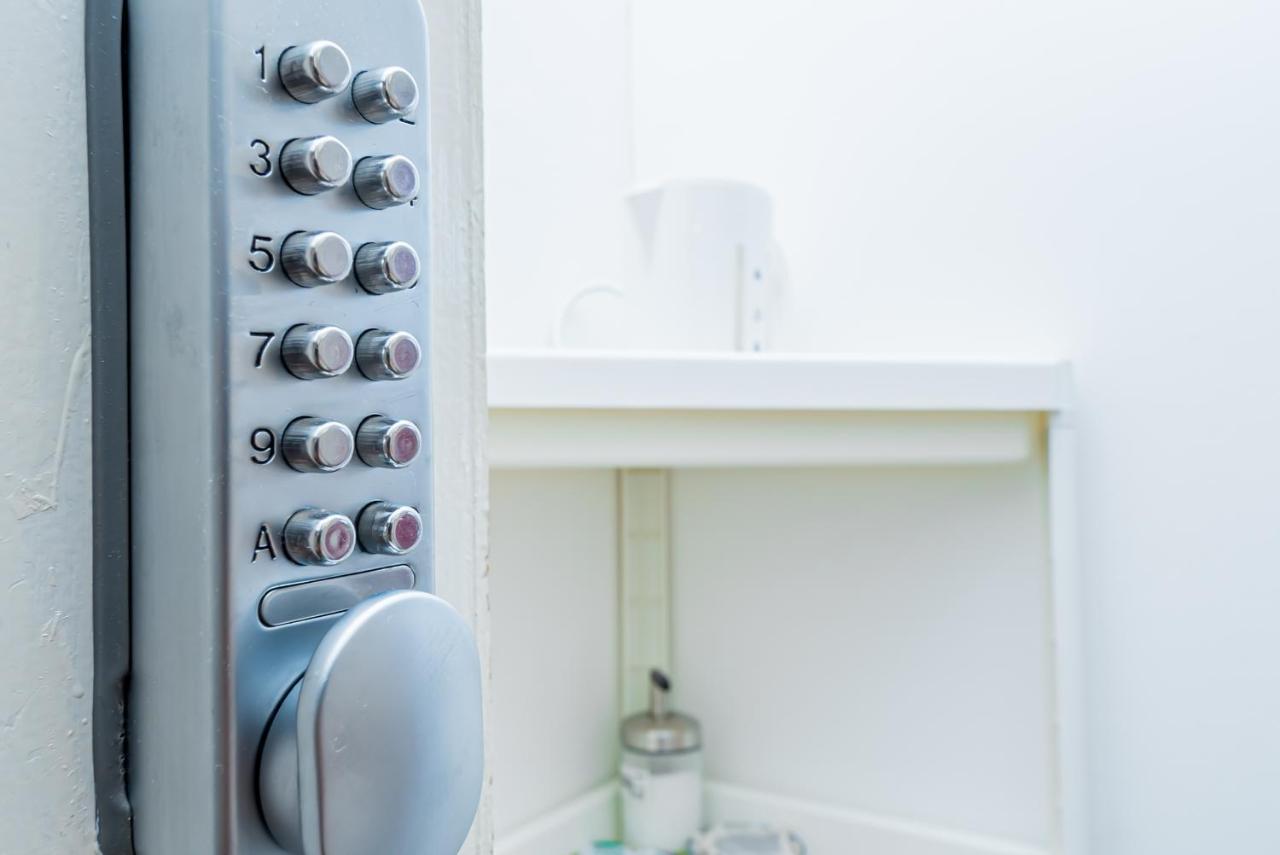 Shirley House 1, Guest House, Self Catering, Self Check In With Smart Locks, Use Of Fully Equipped Kitchen, Walking Distance To Southampton Central, Excellent Transport Links, Ideal For Longer Stays Zewnętrze zdjęcie