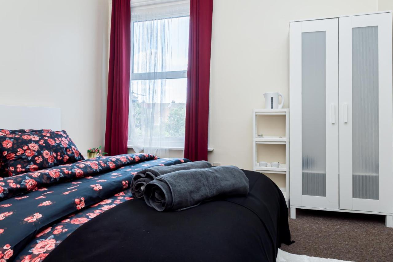Shirley House 1, Guest House, Self Catering, Self Check In With Smart Locks, Use Of Fully Equipped Kitchen, Walking Distance To Southampton Central, Excellent Transport Links, Ideal For Longer Stays Zewnętrze zdjęcie
