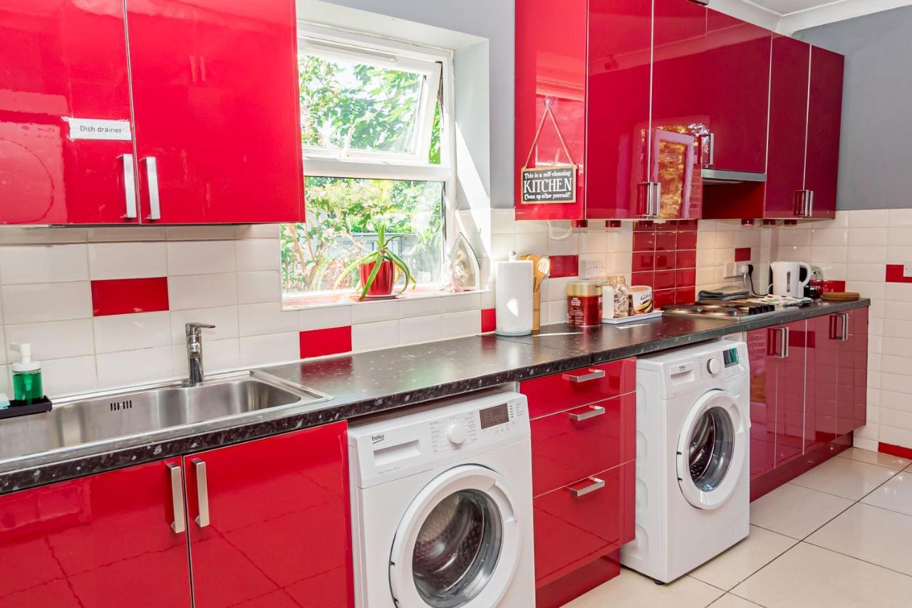 Shirley House 1, Guest House, Self Catering, Self Check In With Smart Locks, Use Of Fully Equipped Kitchen, Walking Distance To Southampton Central, Excellent Transport Links, Ideal For Longer Stays Zewnętrze zdjęcie