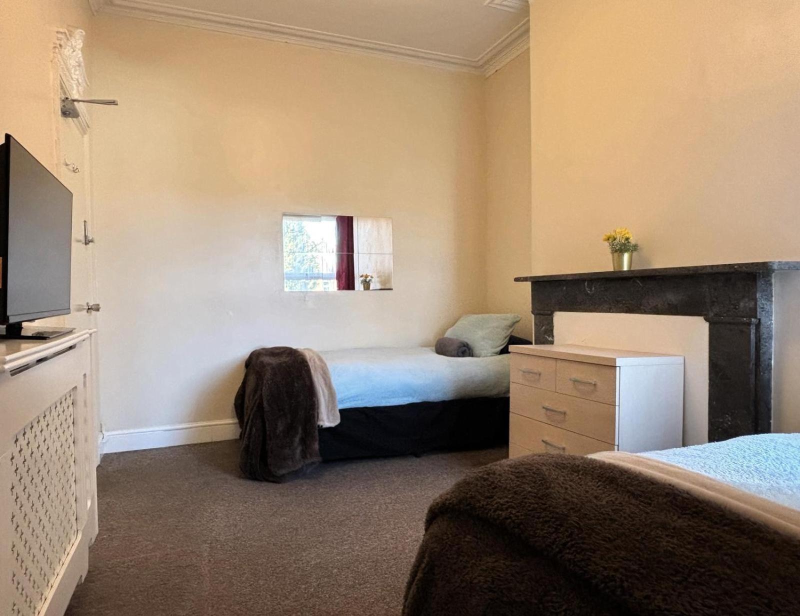 Shirley House 1, Guest House, Self Catering, Self Check In With Smart Locks, Use Of Fully Equipped Kitchen, Walking Distance To Southampton Central, Excellent Transport Links, Ideal For Longer Stays Zewnętrze zdjęcie